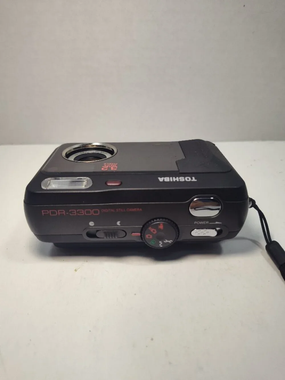 Toshiba PDR-3300 Digital Camera Tested Working Box Manuals CD 64MB SD Card